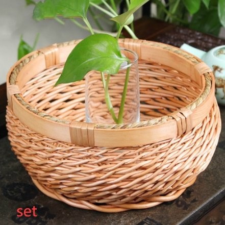 Circular rattan basket for storage